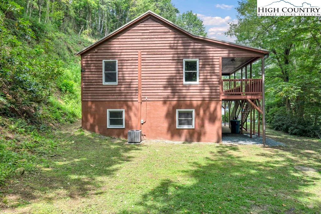 Image number 10 for the current listing