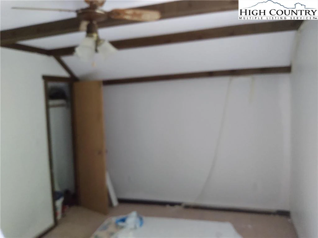 Image number 10 for the current listing