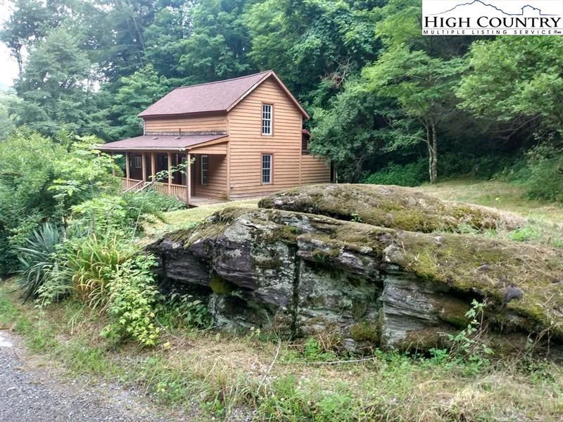 Image number 17 for the current listing