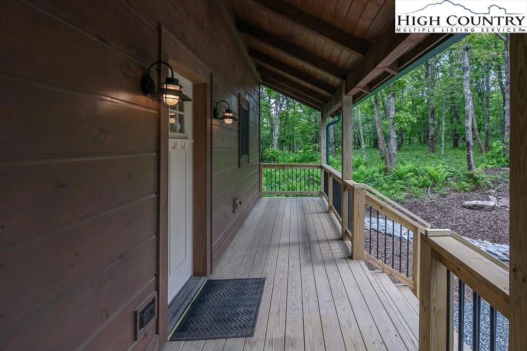 Image number 12 for the current listing