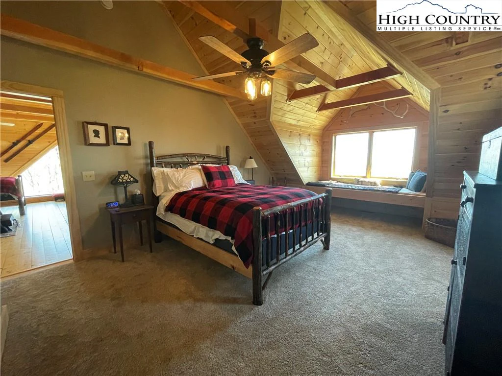 Image number 7 for the current listing