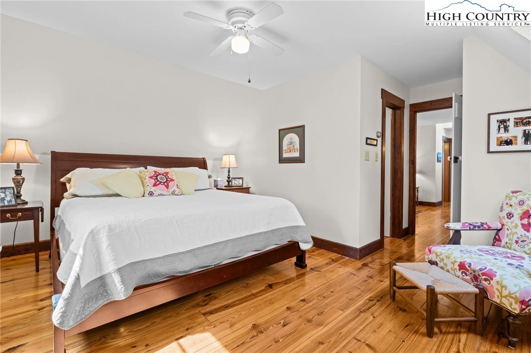 Image number 6 for the current listing