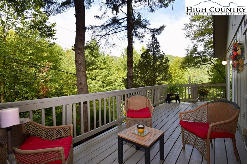 Image number 6 for the current listing