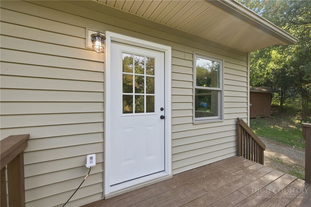 Image number 4 for the current listing