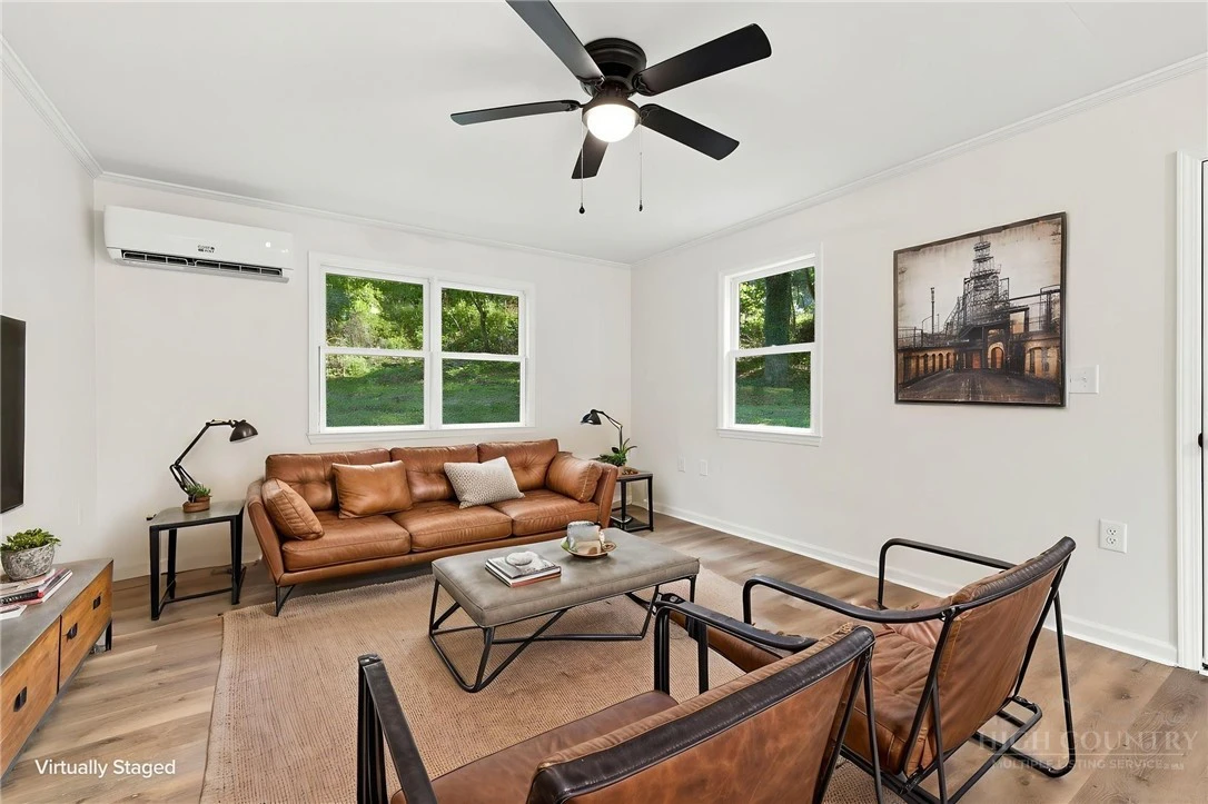 Image number 10 for the current listing