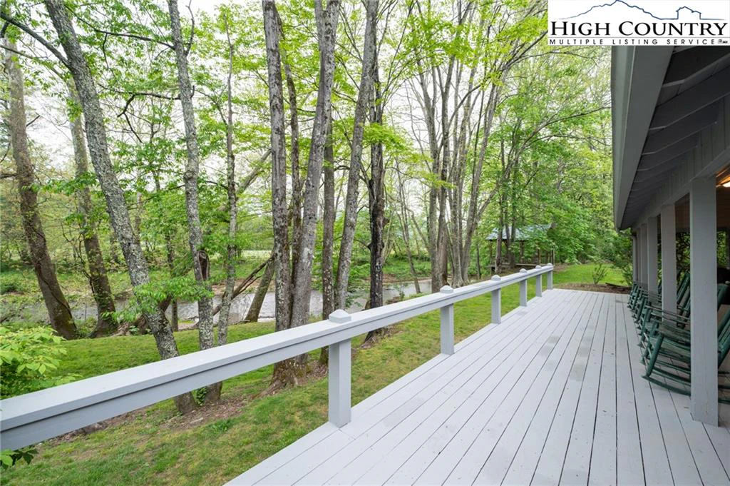 Image number 6 for the current listing