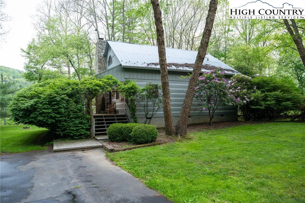 Image number 21 for the current listing
