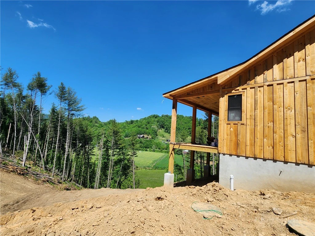 Image number 7 for the current listing