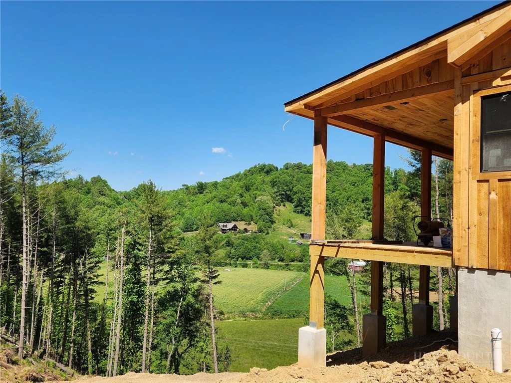 Image number 8 for the current listing