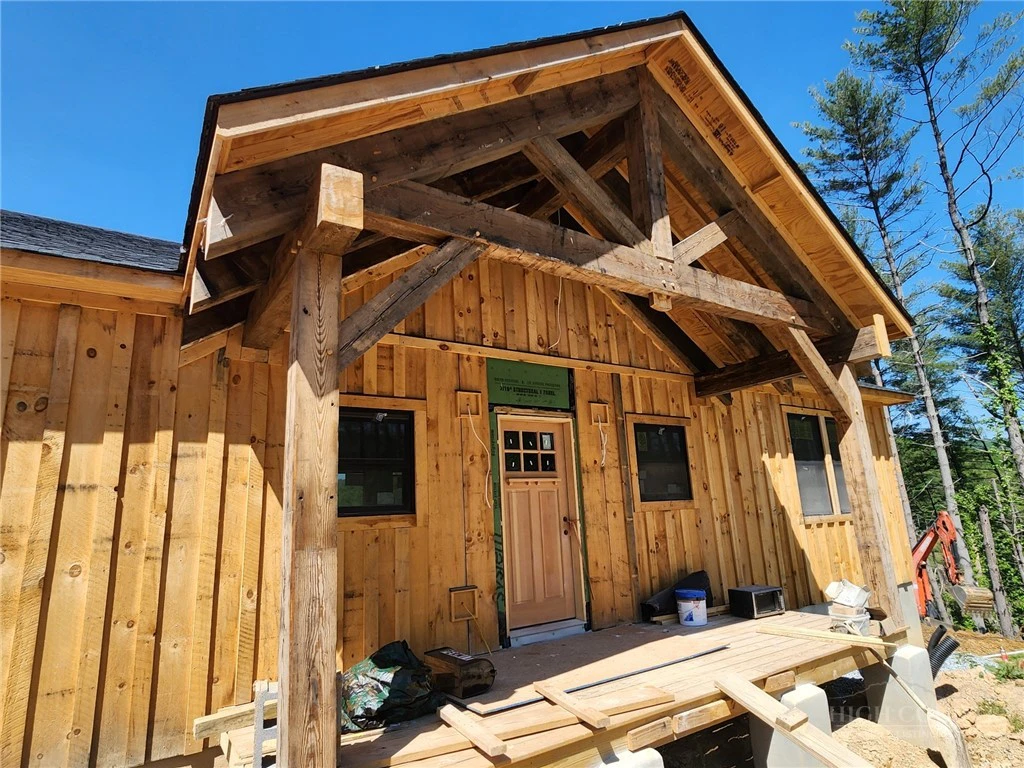 Image number 9 for the current listing
