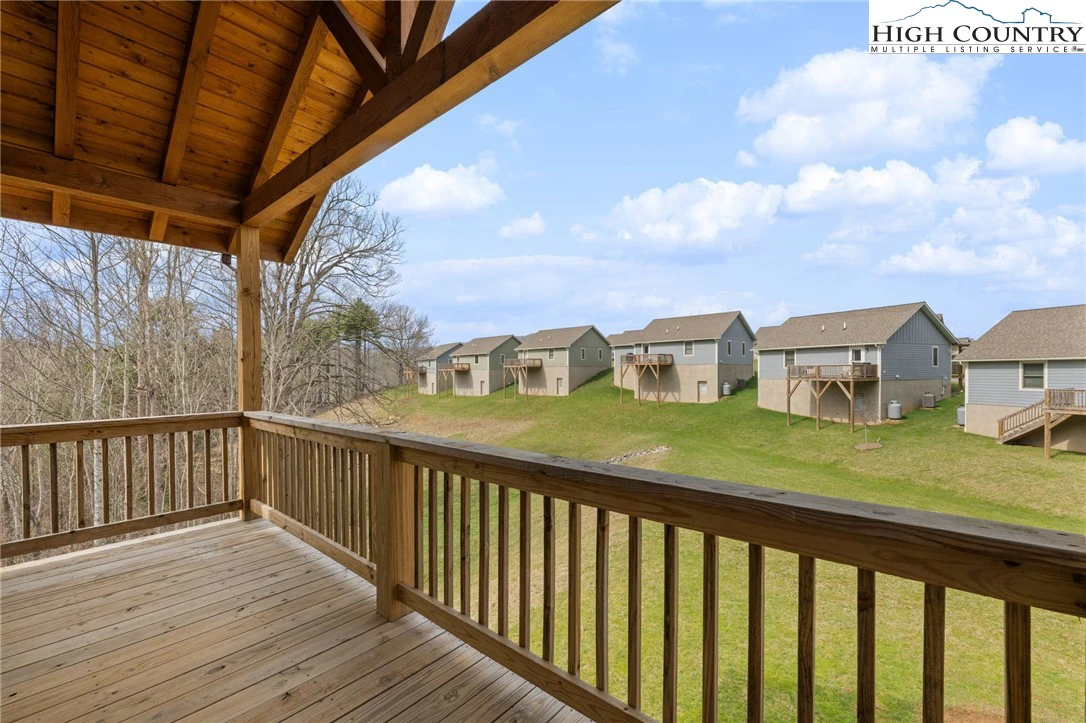 Image number 12 for the current listing