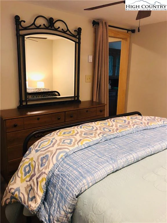 Image number 10 for the current listing