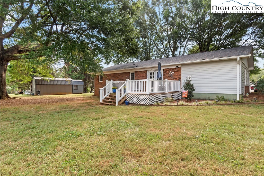 Image number 13 for the current listing