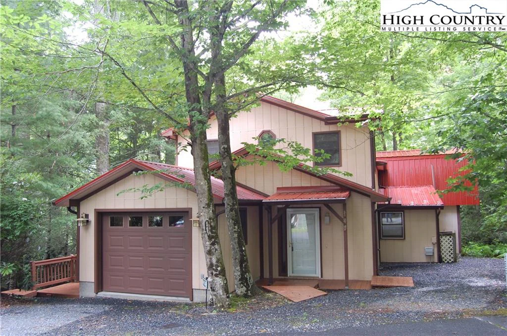Image number 1 for the current listing