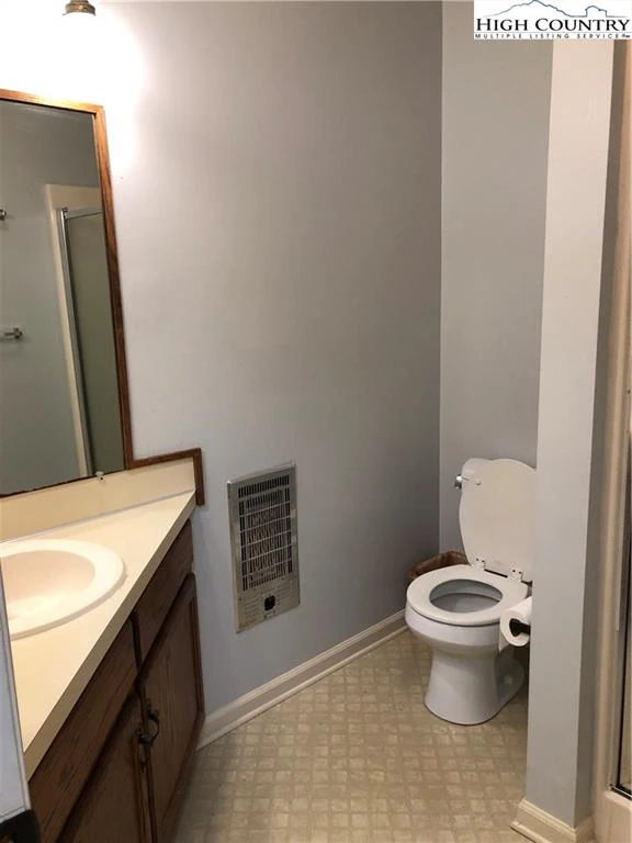 Image number 6 for the current listing