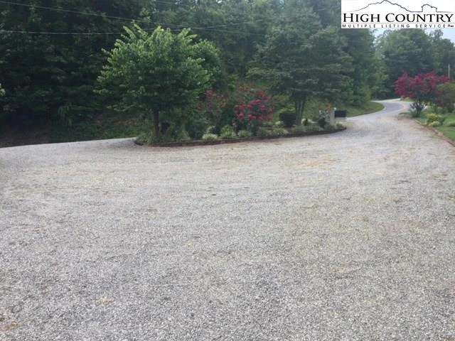 Image number 10 for the current listing