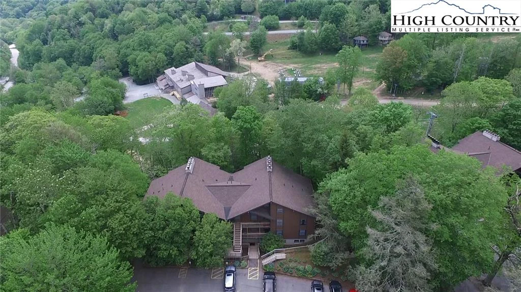 Image number 17 for the current listing