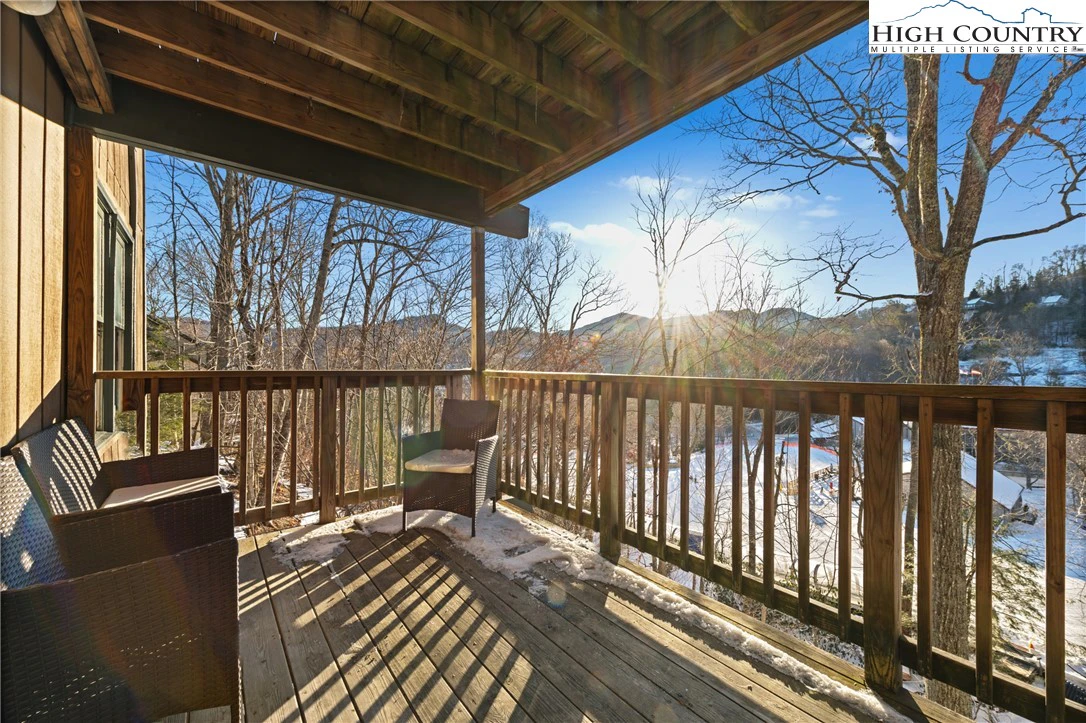 Image number 7 for the current listing