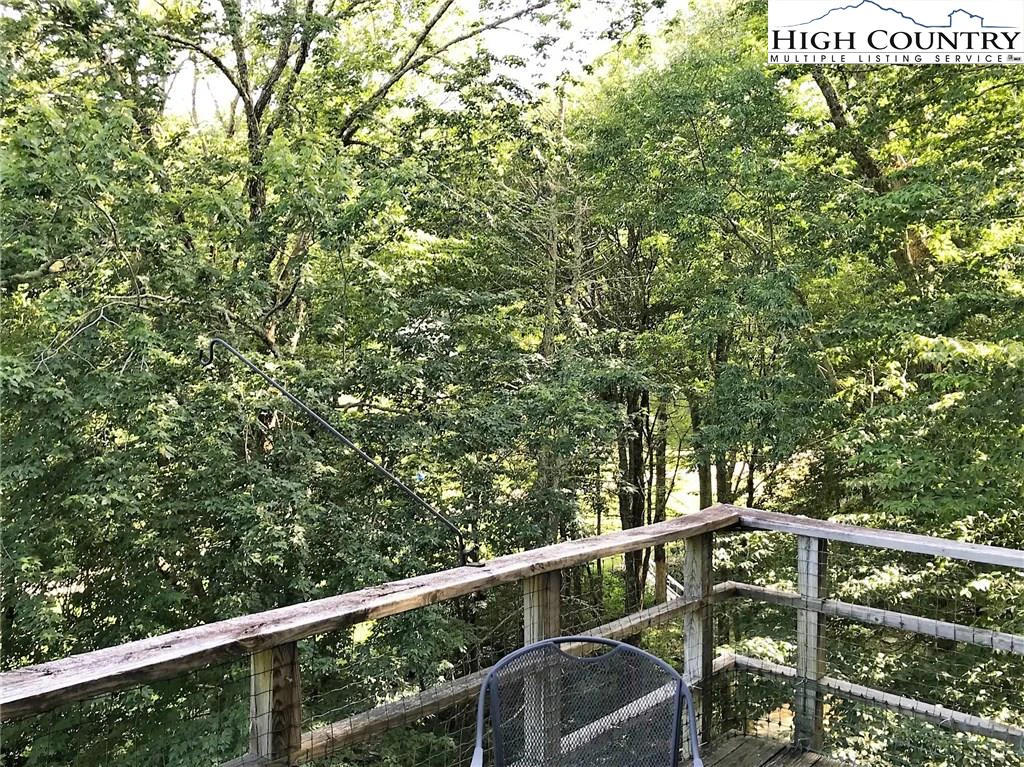 Image number 7 for the current listing