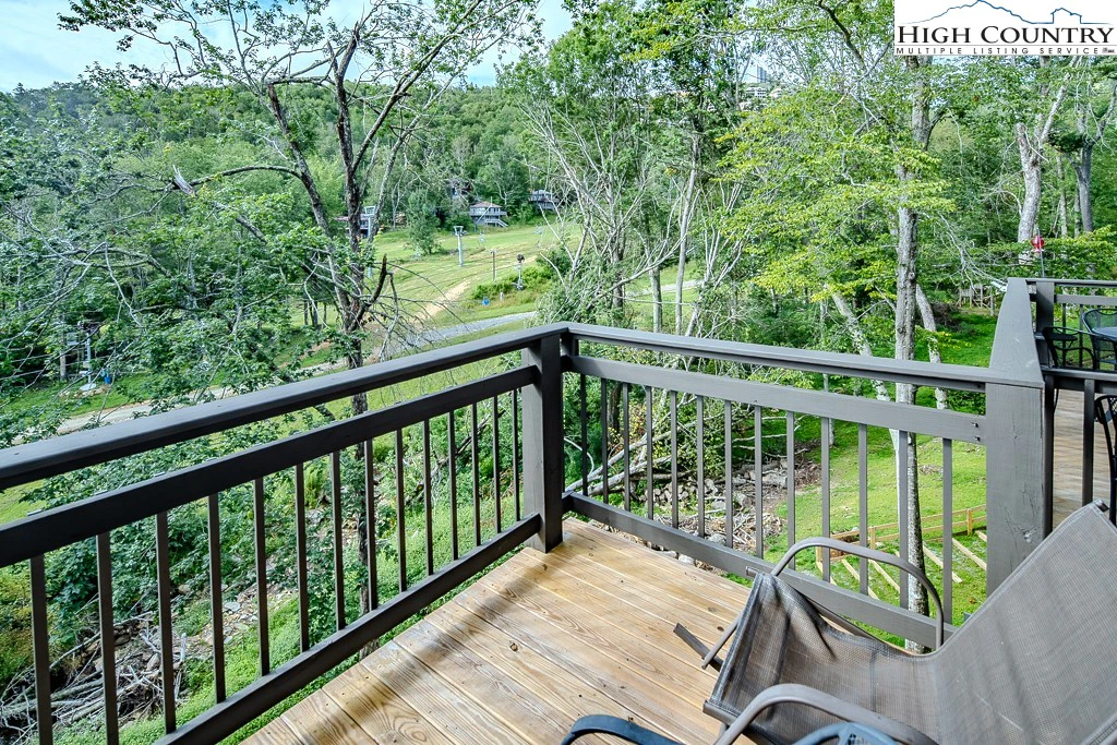 Image number 5 for the current listing
