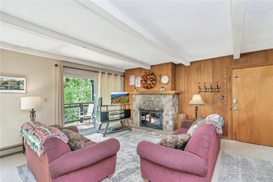Image number 3 for the current listing