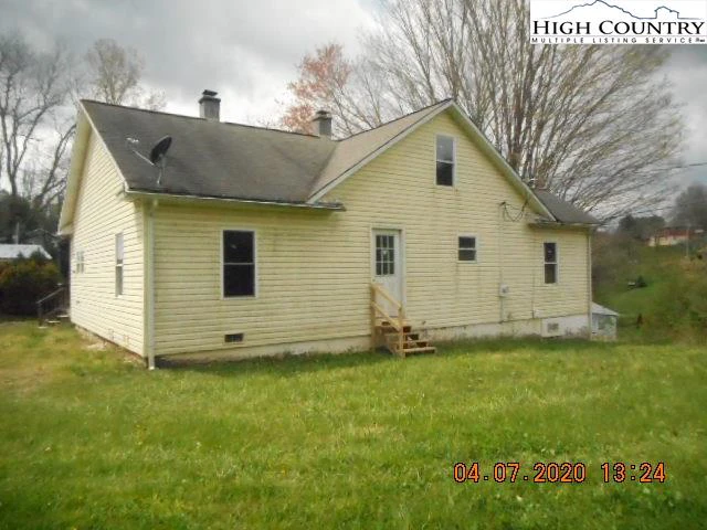 Image number 3 for the current listing