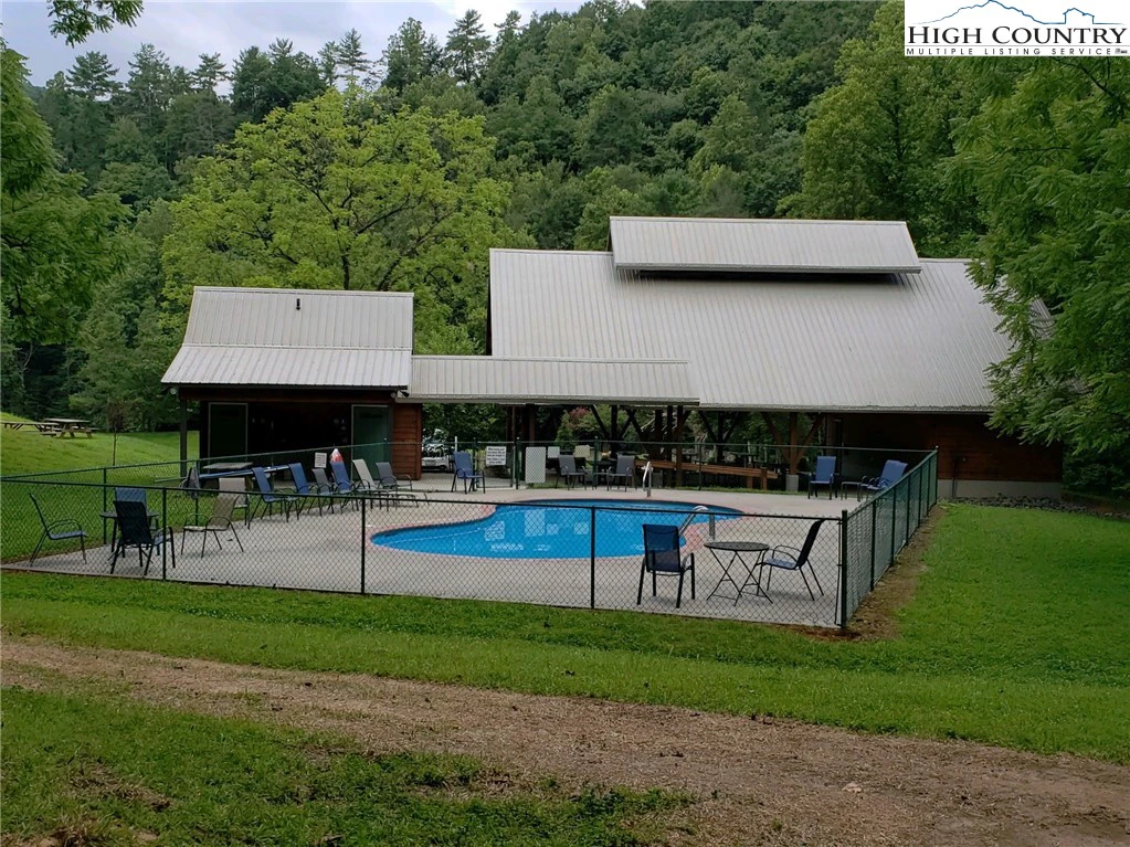 Image number 5 for the current listing