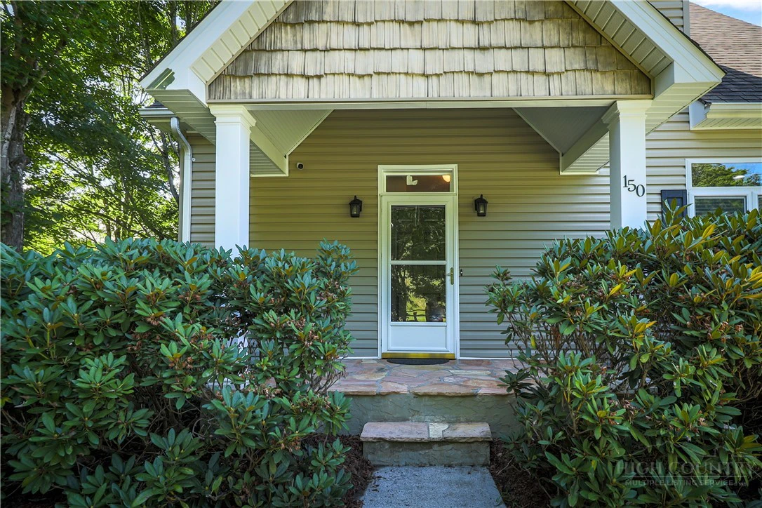 Image number 21 for the current listing