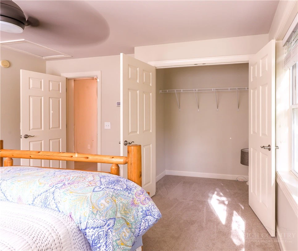 Image number 8 for the current listing