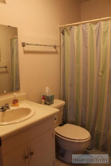 Image number 3 for the current listing