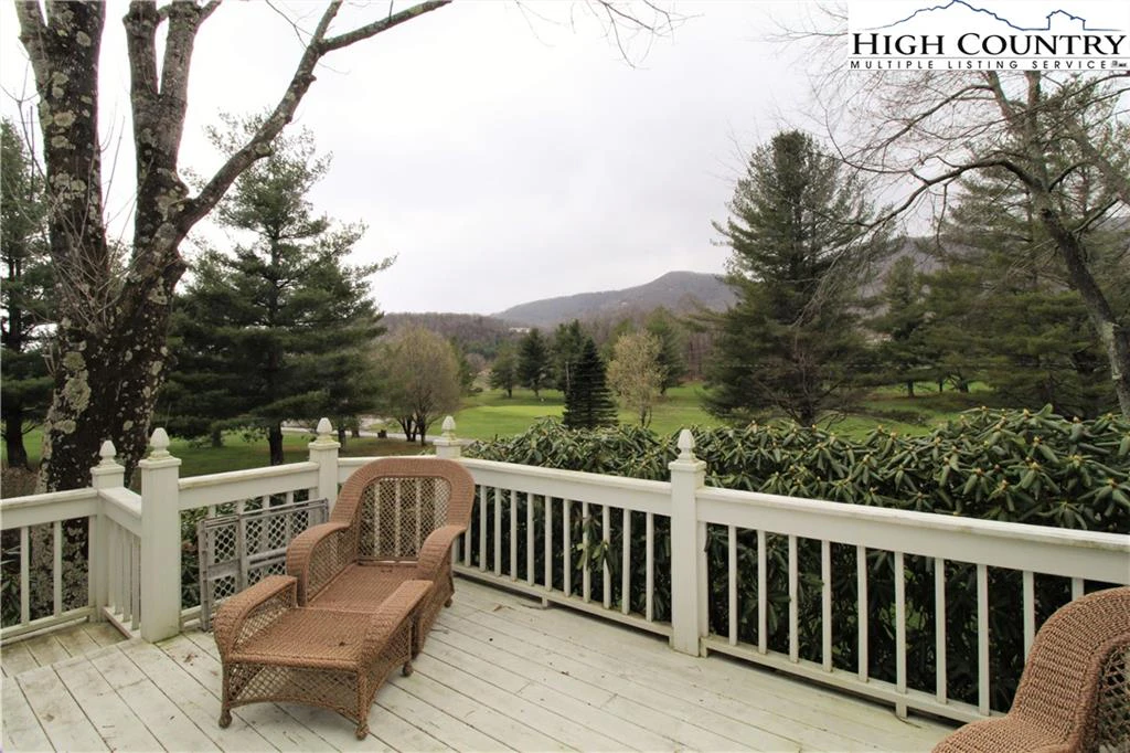 Image number 21 for the current listing