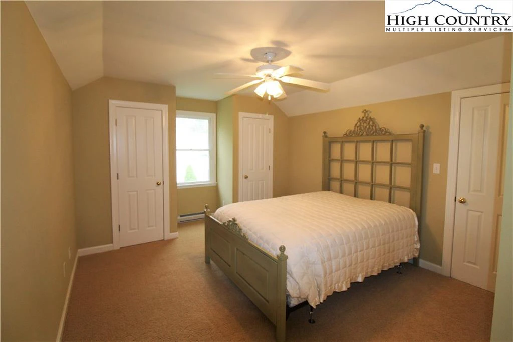 Image number 10 for the current listing