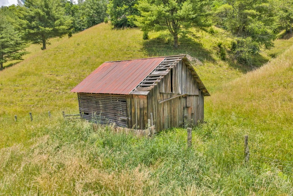 Image number 9 for the current listing