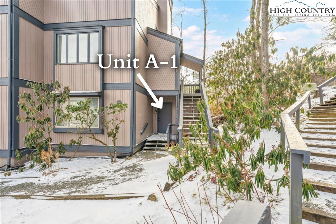 Image number 1 for the current listing