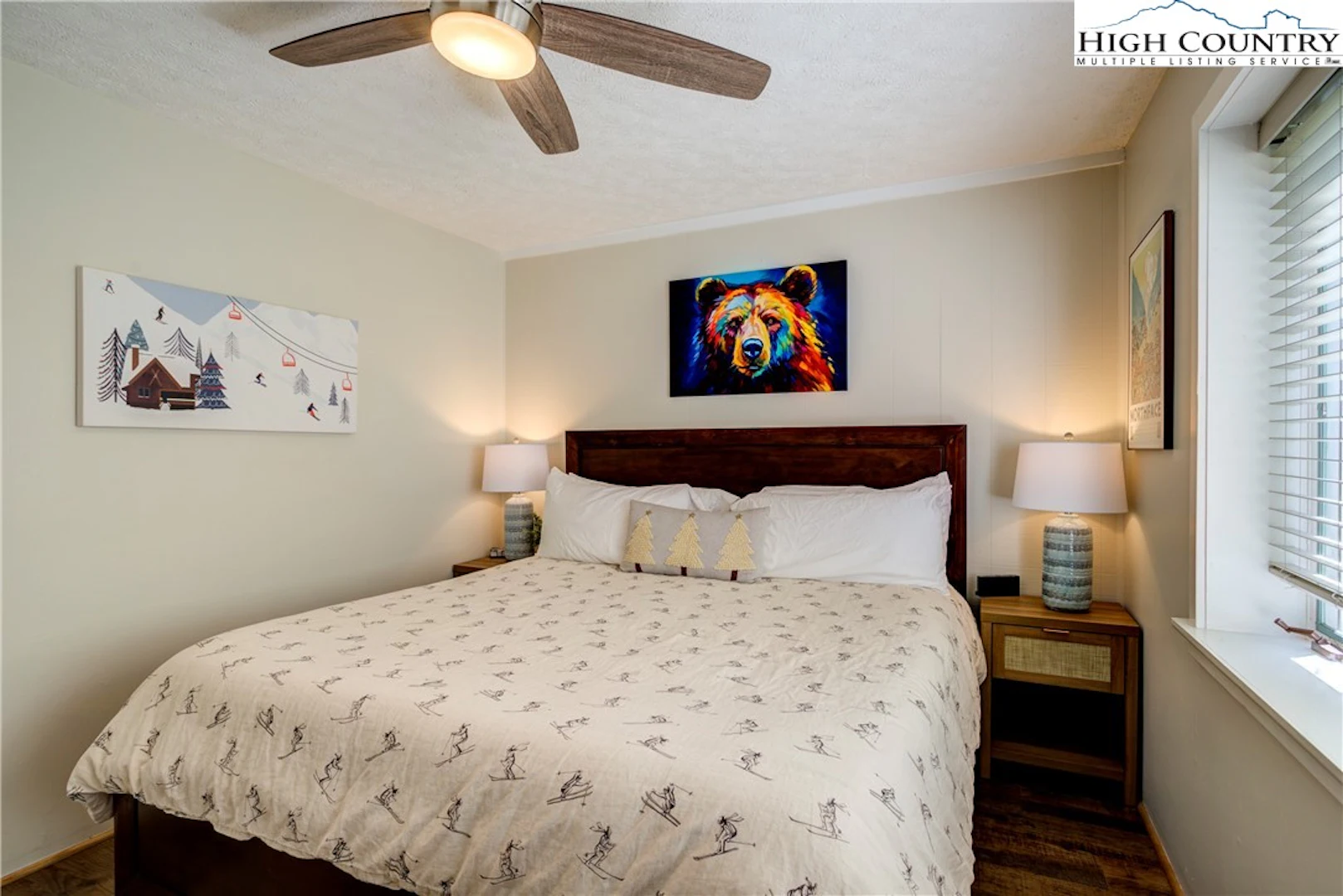 Image number 7 for the current listing
