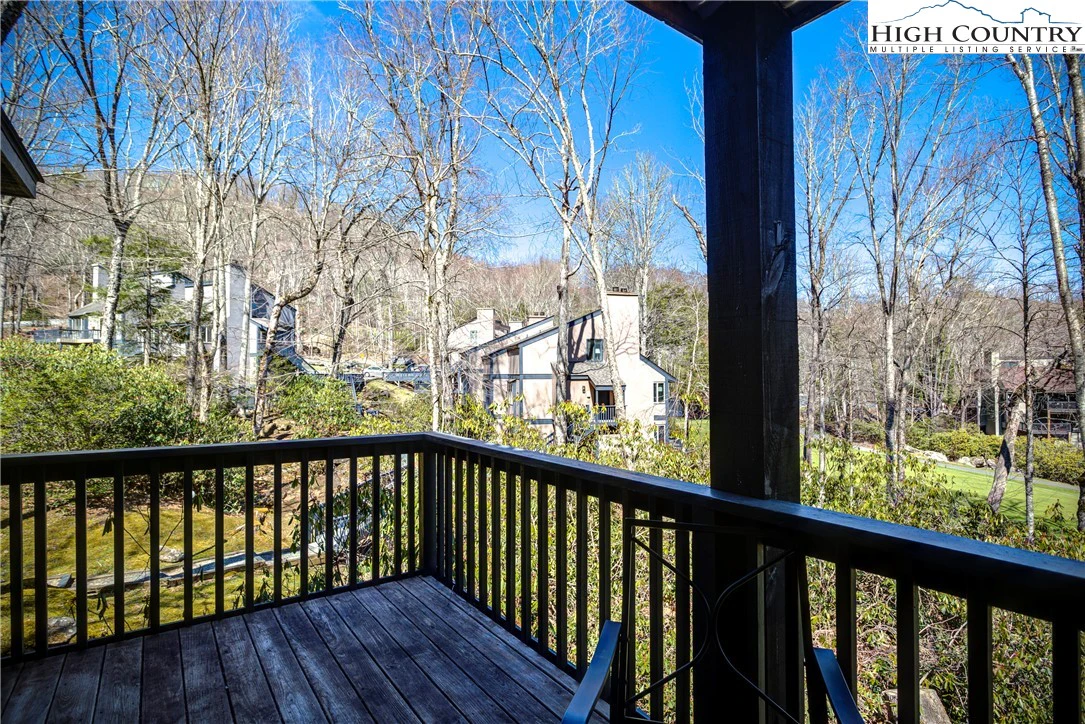 Image number 10 for the current listing
