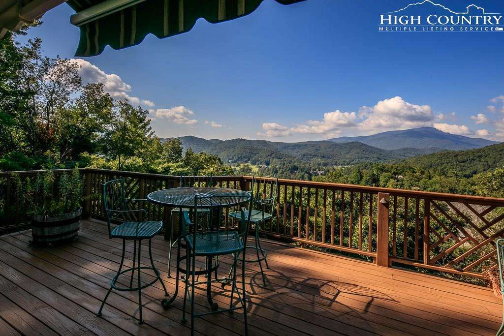 Image number 3 for the current listing