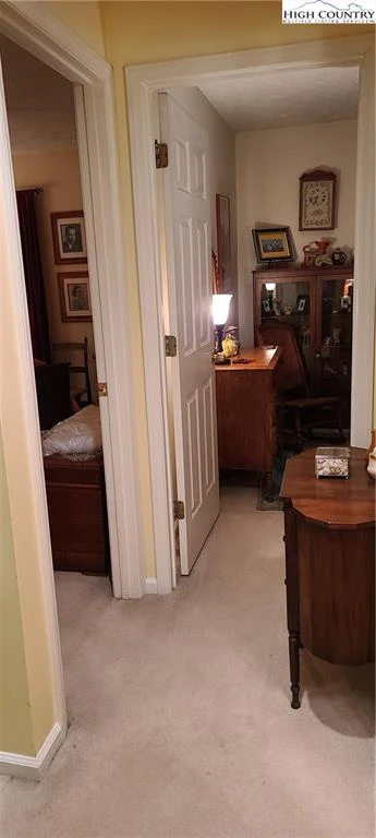 Image number 7 for the current listing