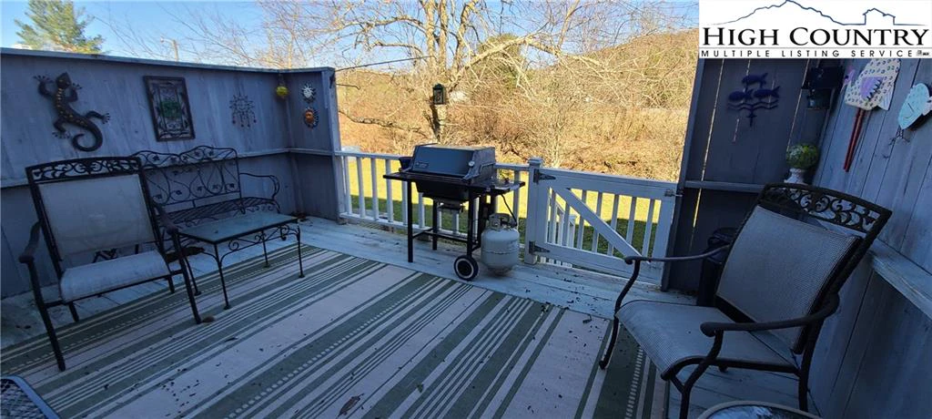 Image number 6 for the current listing