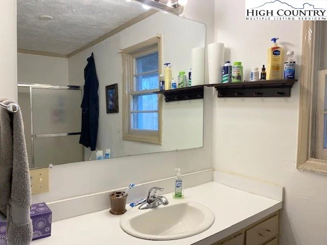Image number 8 for the current listing