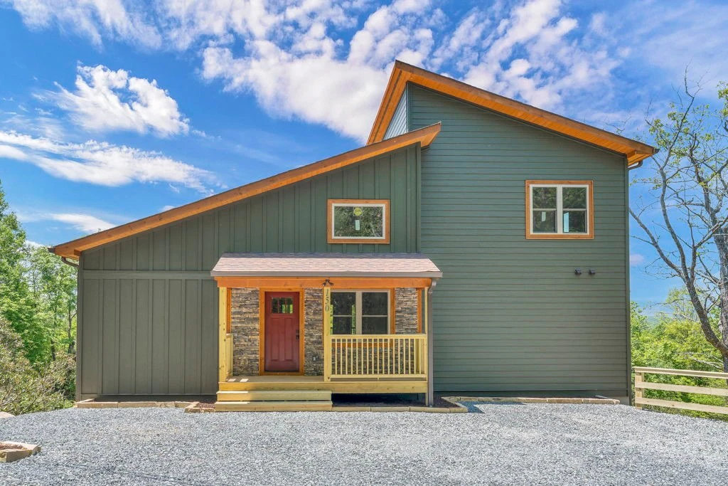 Image number 1 for the current listing