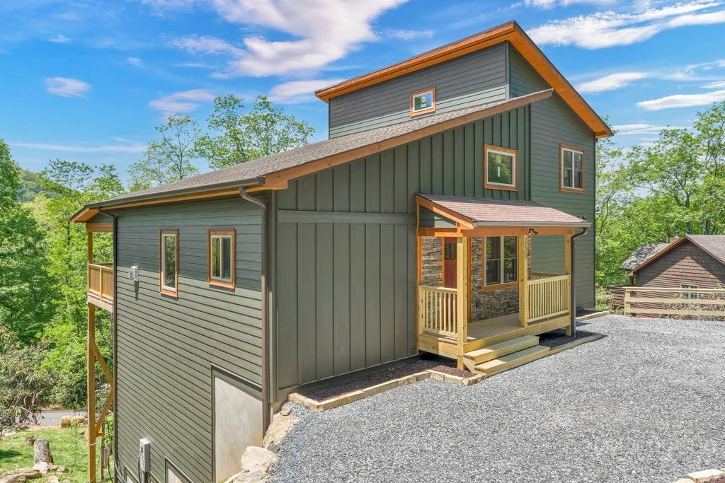 Image number 3 for the current listing