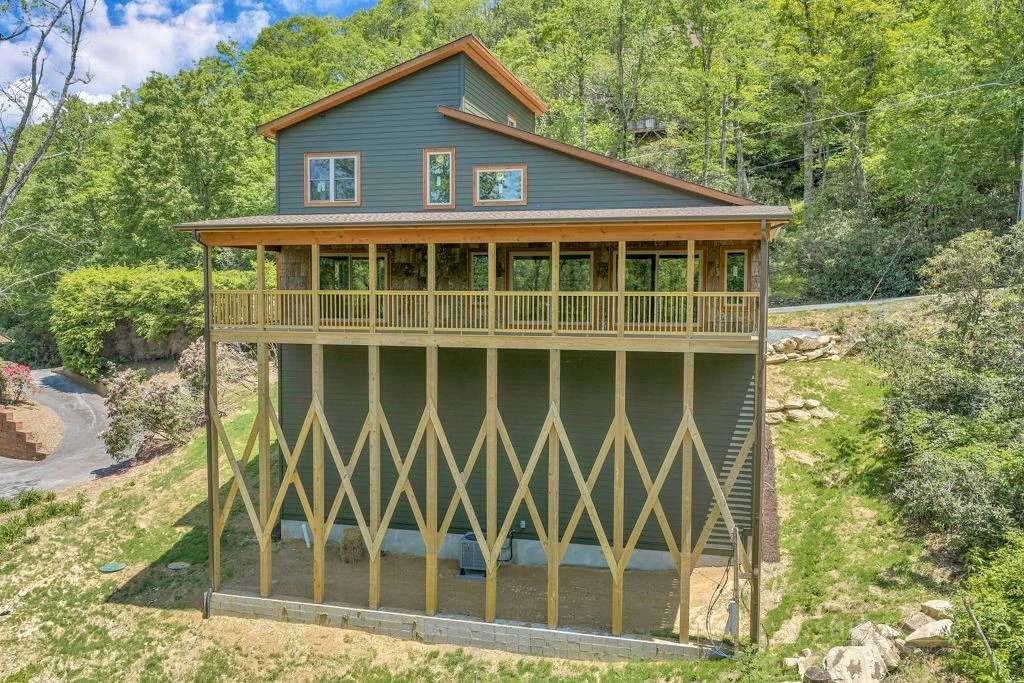 Image number 4 for the current listing