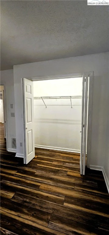Image number 4 for the current listing