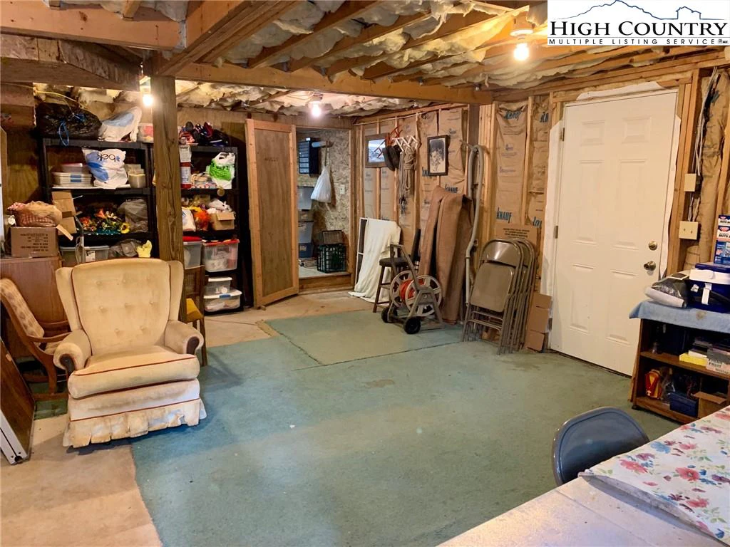 Image number 7 for the current listing