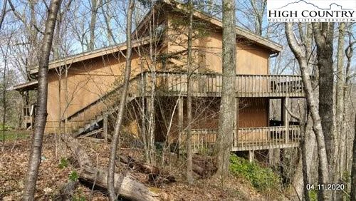 Image number 1 for the current listing