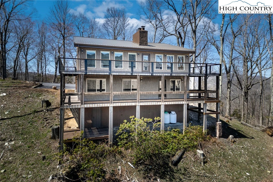 Image number 11 for the current listing