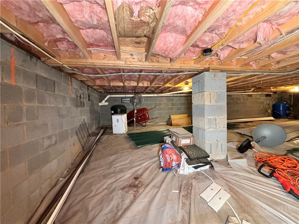 Image number 18 for the current listing