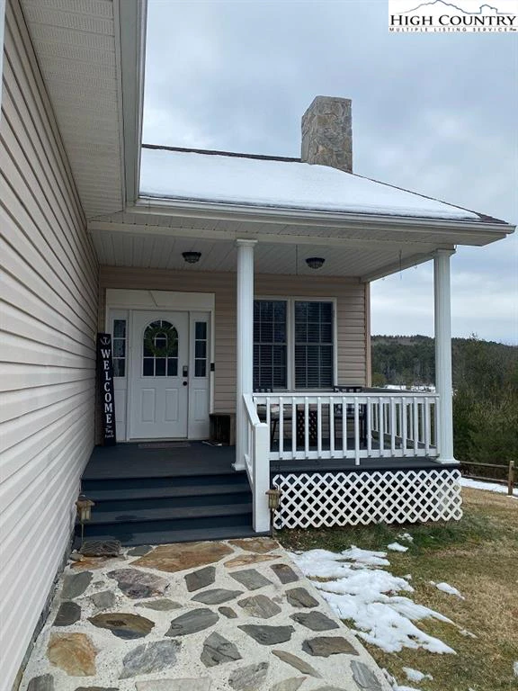Image number 19 for the current listing