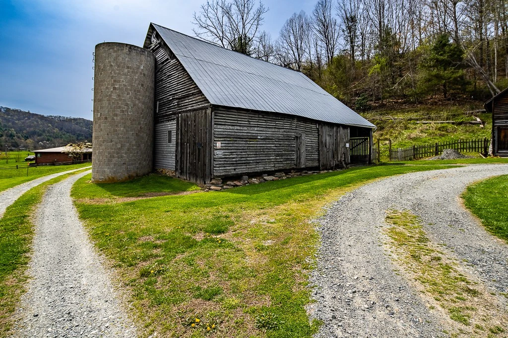 Image number 2 for the current listing